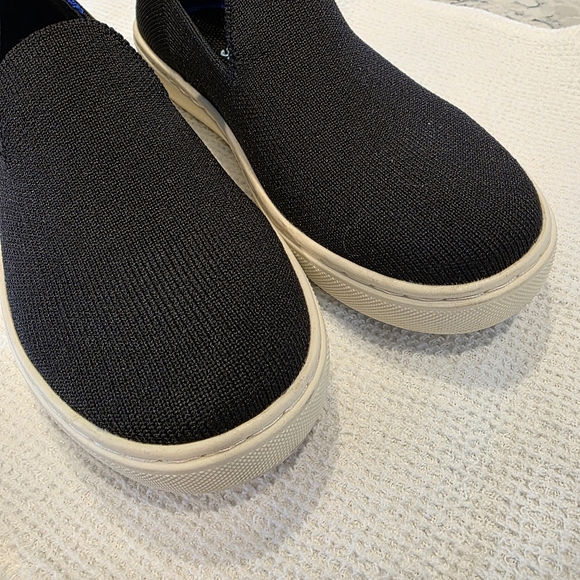 Rothy's The Kids Slip On Sneaker in the Black Size 1 EUC - Picture 6 of 15